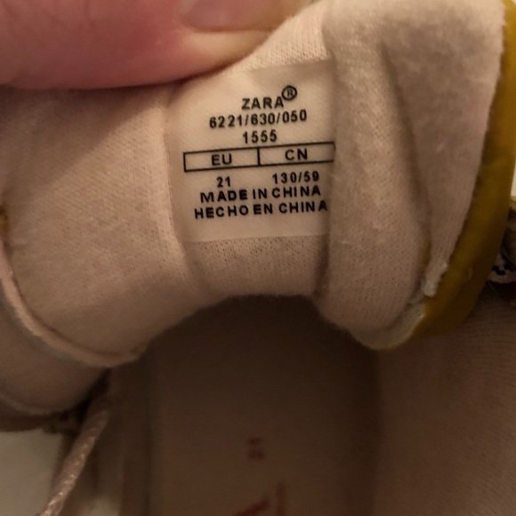 ZARA high top winter boots toddler - EU 21 - Picture 3 of 5